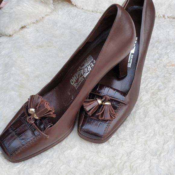 Salvatore Ferragamo fringe pumps 8 - Picture 9 of 12